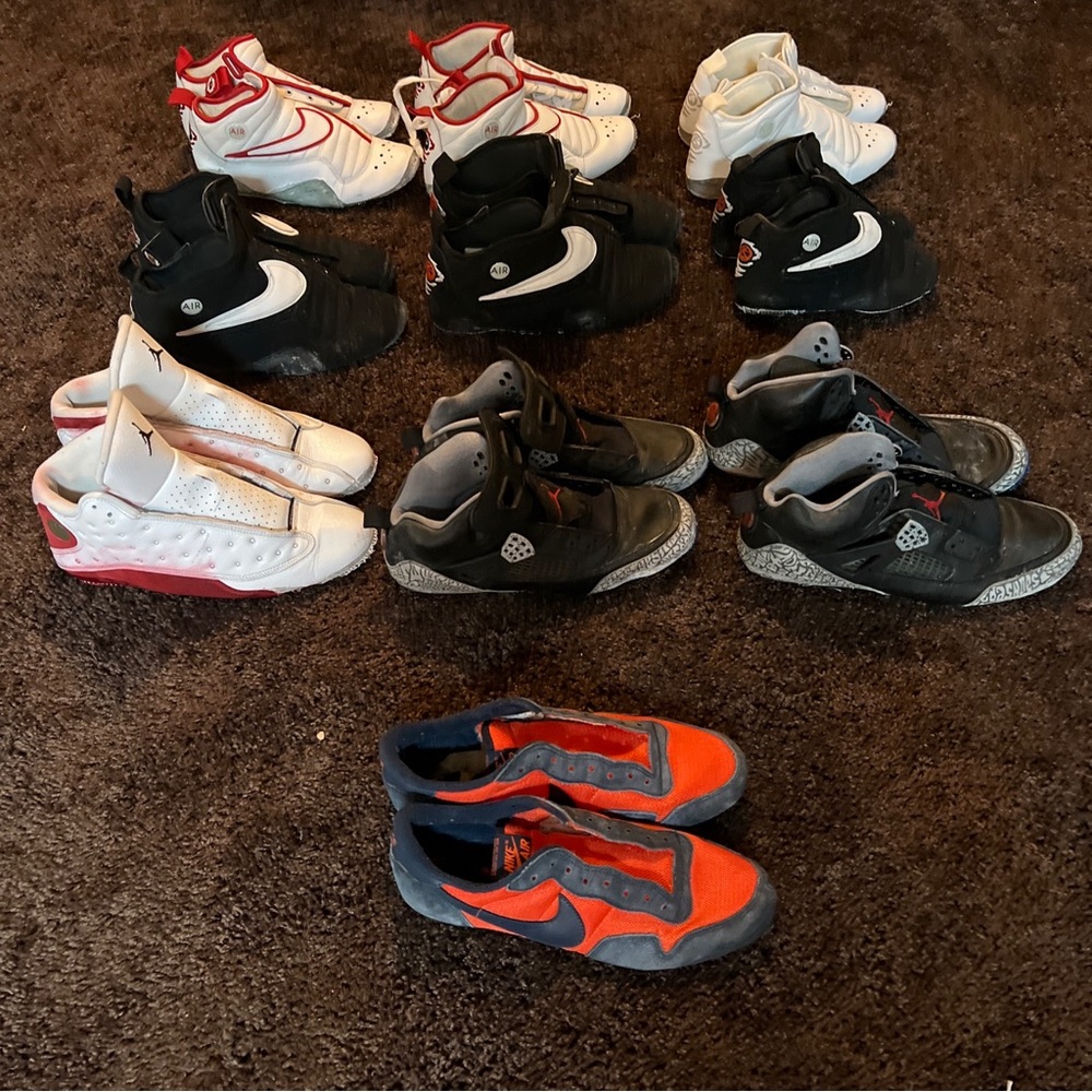 Nike sneakers bundle